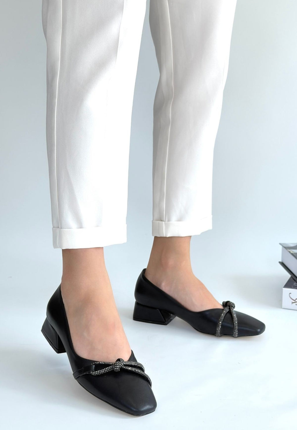 Estay Siyah Cilt Topuklu Ayakkabı