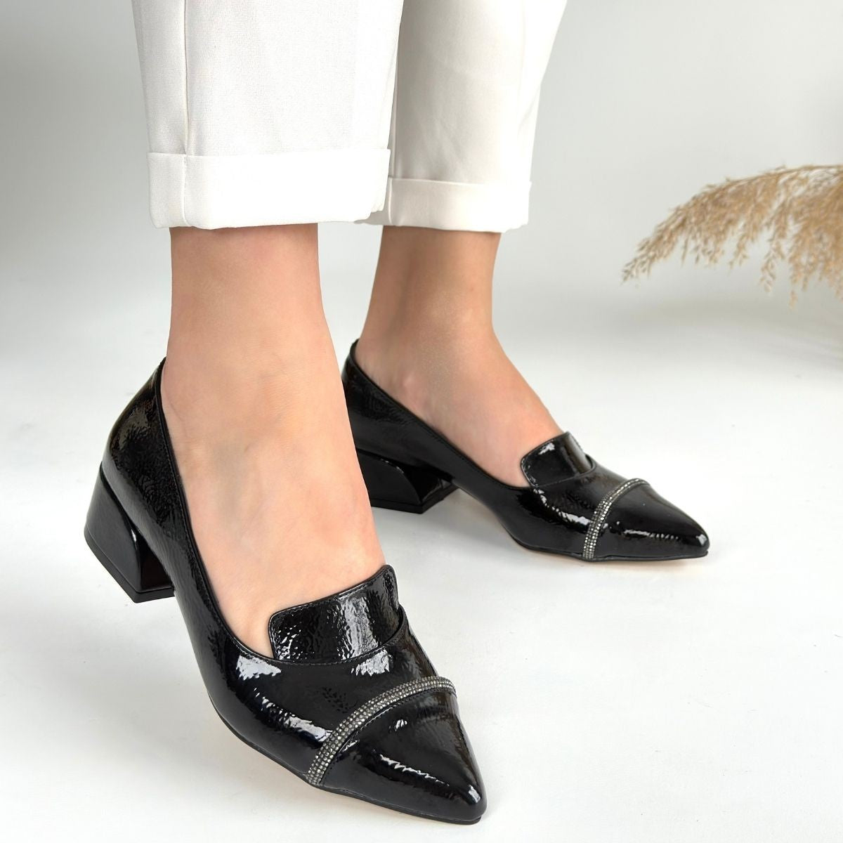 Liina Siyah Rugan Topuklu Ayakkabı