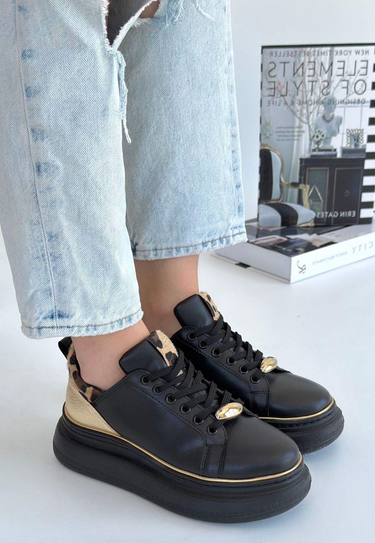 Jista Siyah Cilt Sarı Detaylı Bağcıklı Spor Ayakkabı