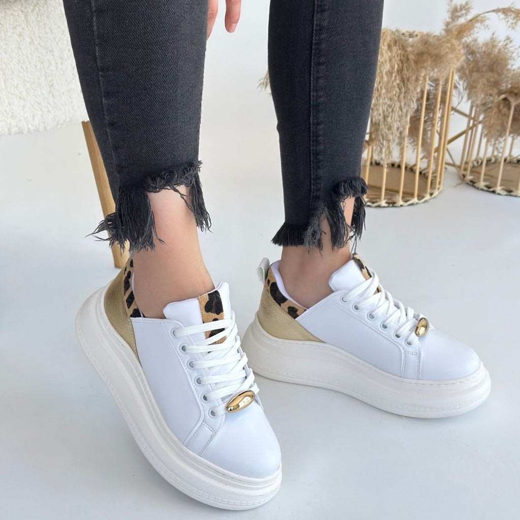 Gasta Beyaz Cilt Sarı Detaylı Bağcıklı Spor Ayakkabı