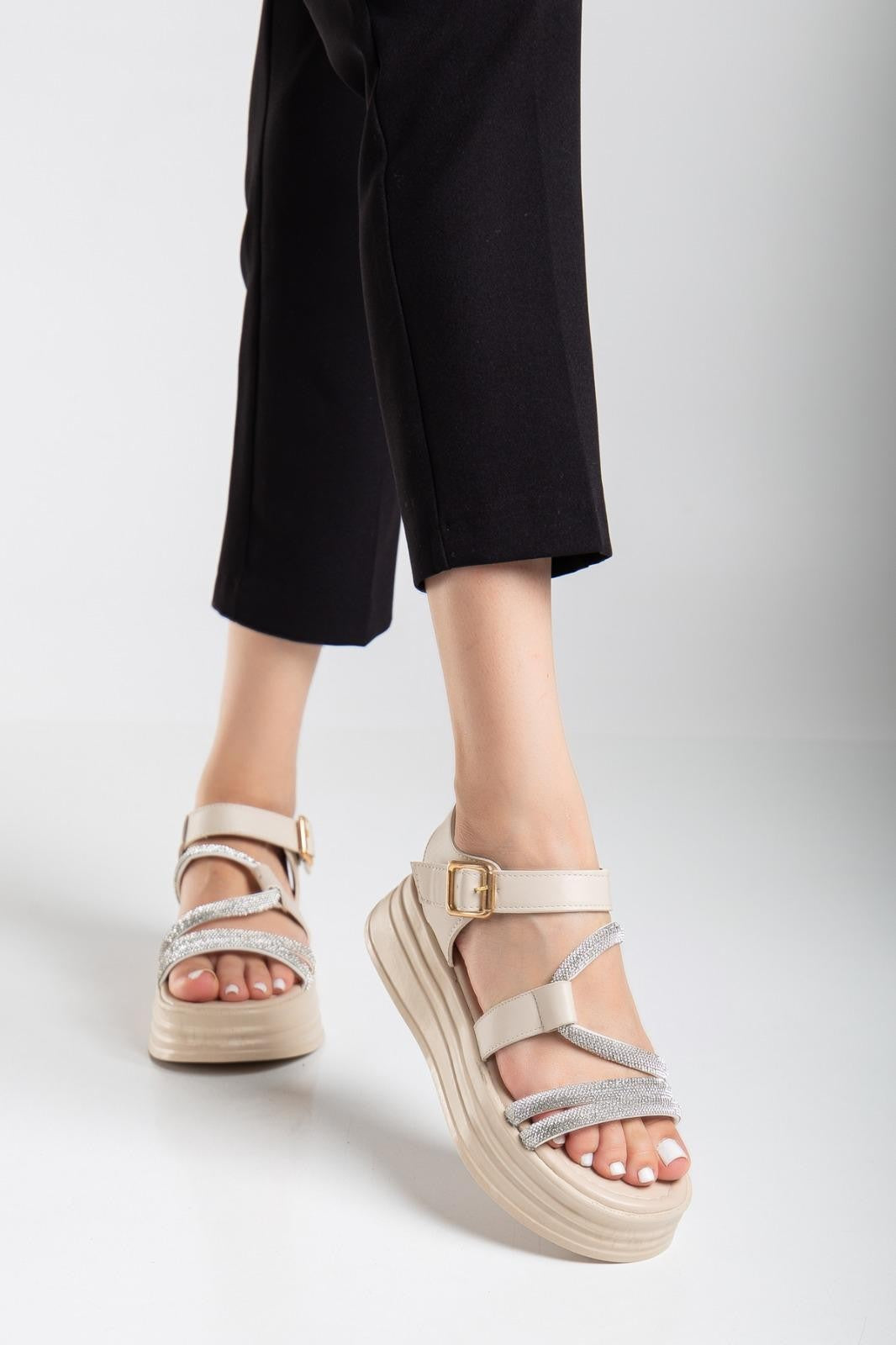 Lenda Bej Cilt Kemerli Sandalet