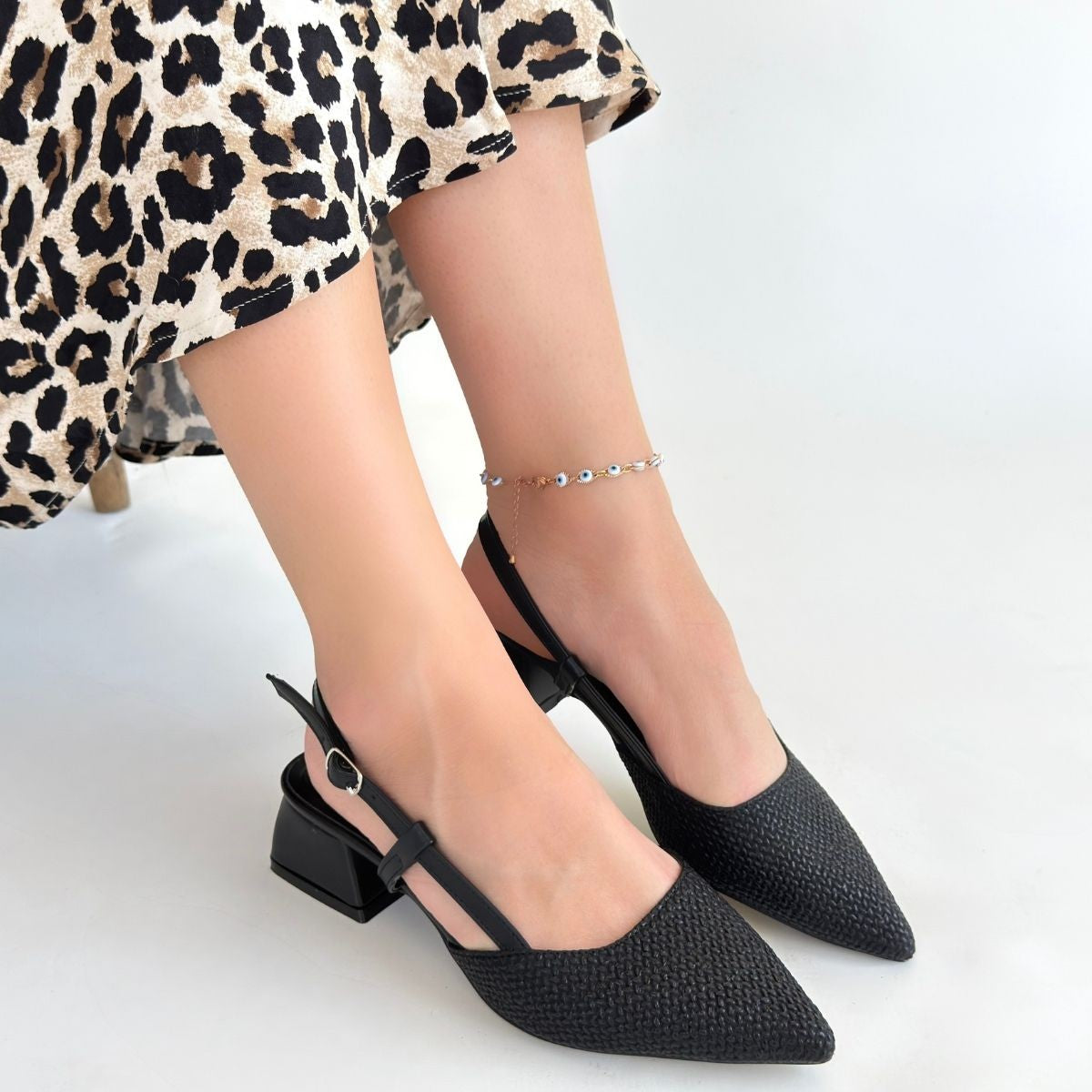 Onji Siyah Cilt Topuklu Ayakkabı