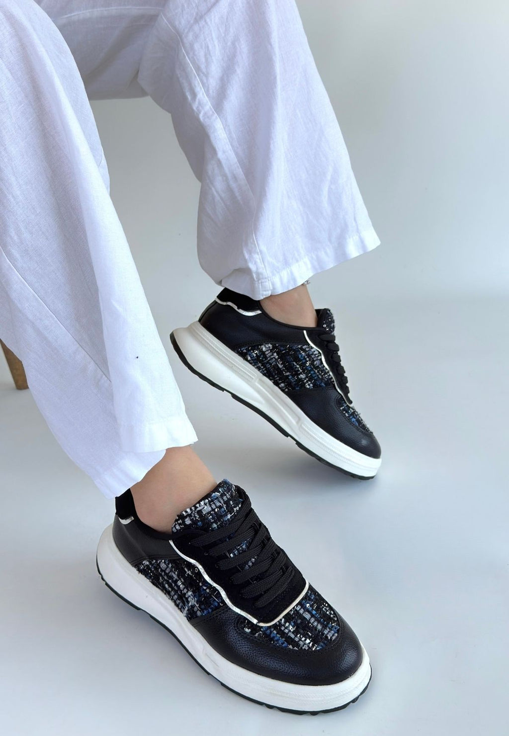 Hawer Siyah Cilt Bağcıklı Spor Ayakkabı